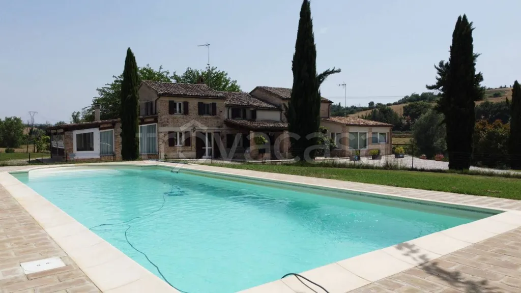 Piscina - Rustic Casale with Pool in San Costanzo