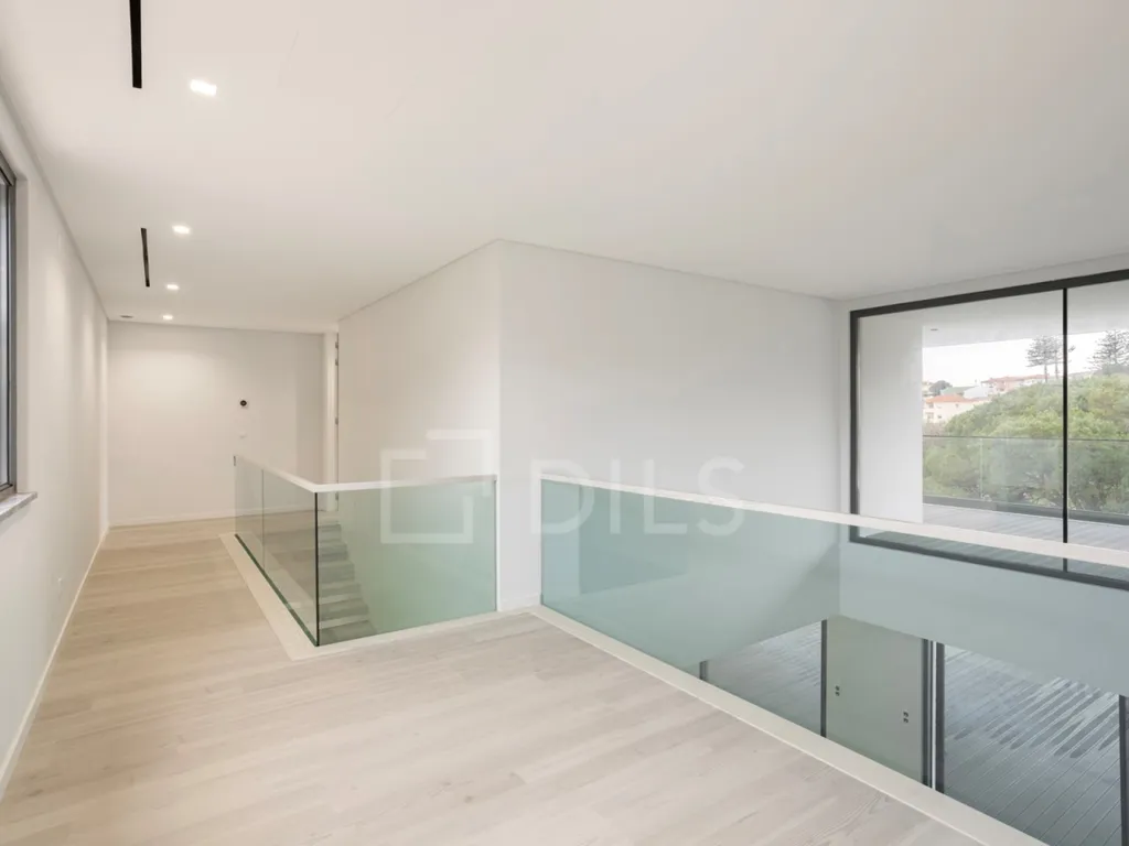 Toad - T5+3 House with Pool in Cascais