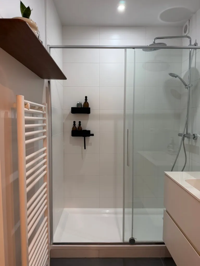 Vannitoad - Modern Flat with Parking in Zaventem