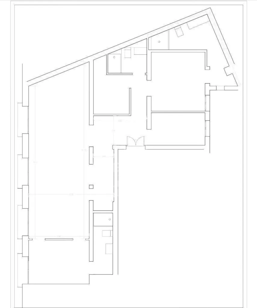 Plan - Renovated Flat with Balconies in Madrid