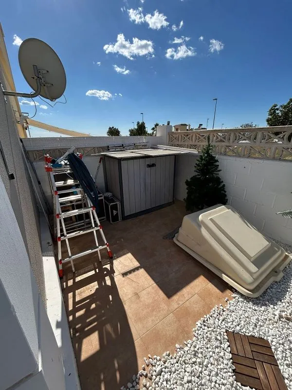 Terrace - 2-Bedroom House with Pool in Avileses