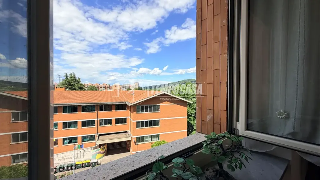 Rõdu - Quadruplex with Alpine View in Turin