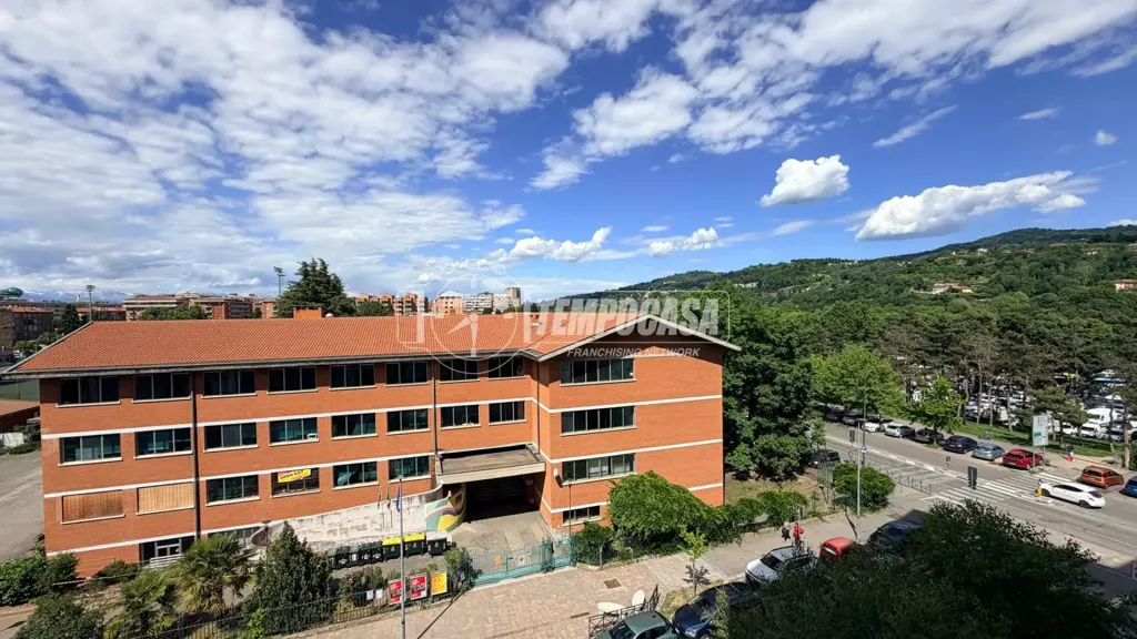 Välivaade - Quadruplex with Alpine View in Turin