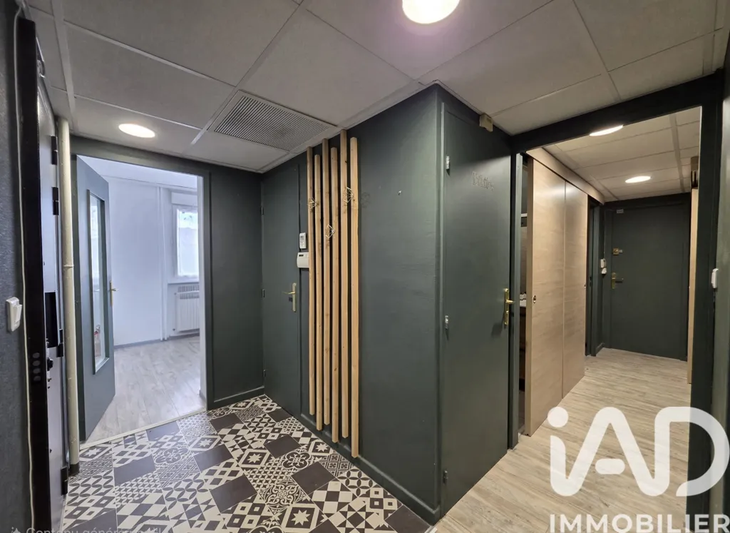 Esik - City Centre Apartment with Balcony in Saint-Étienne