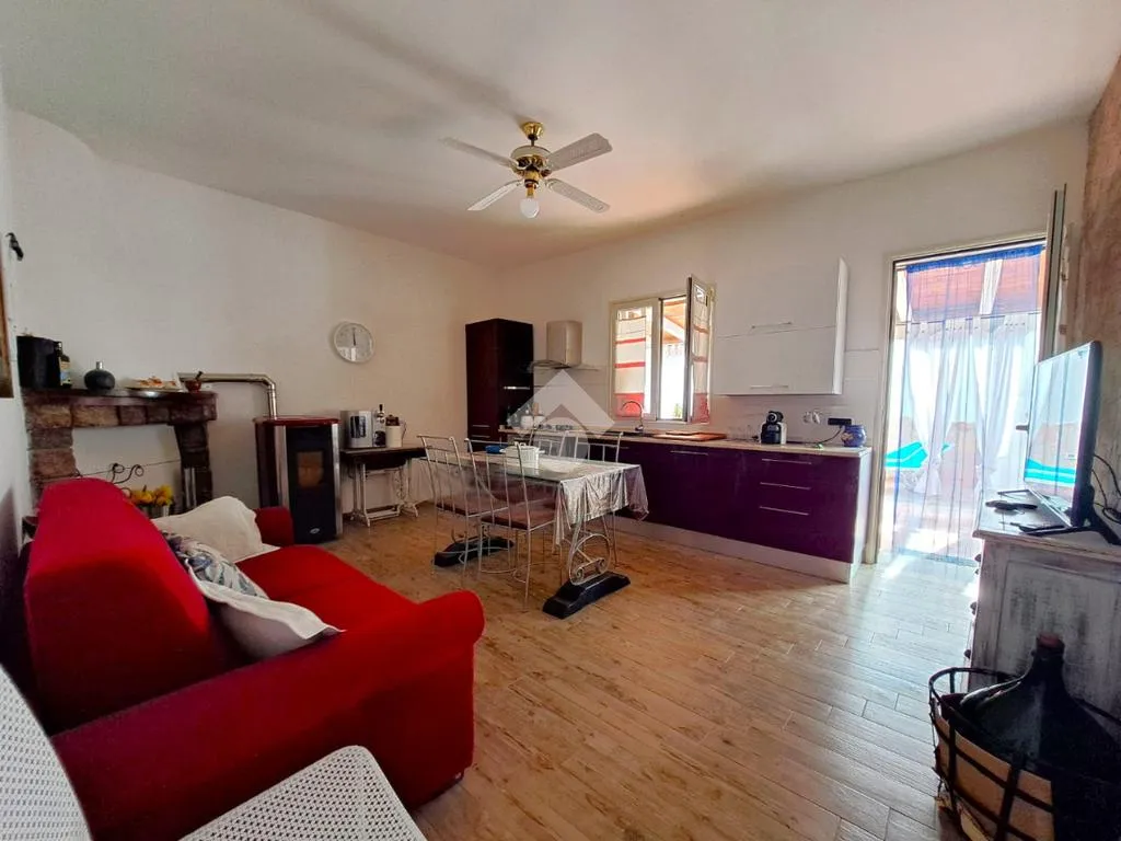 Séjour - Ground Floor Apartment with Private Courtyard in Usini