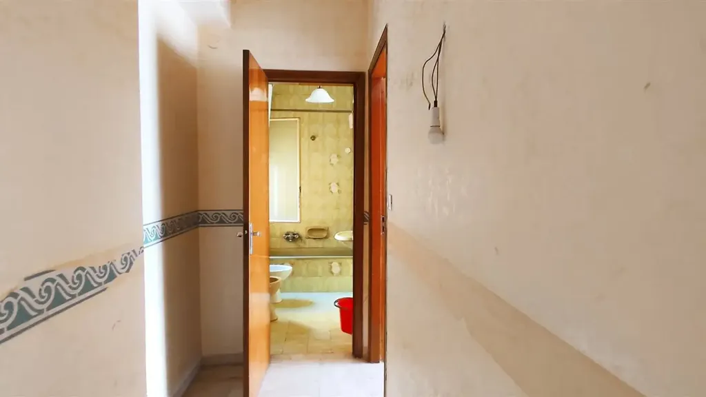 5-room apartment in IT