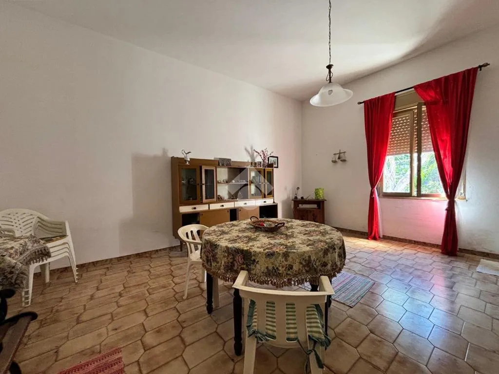 Söögituba - Single Villa with Private Garden in Marsala