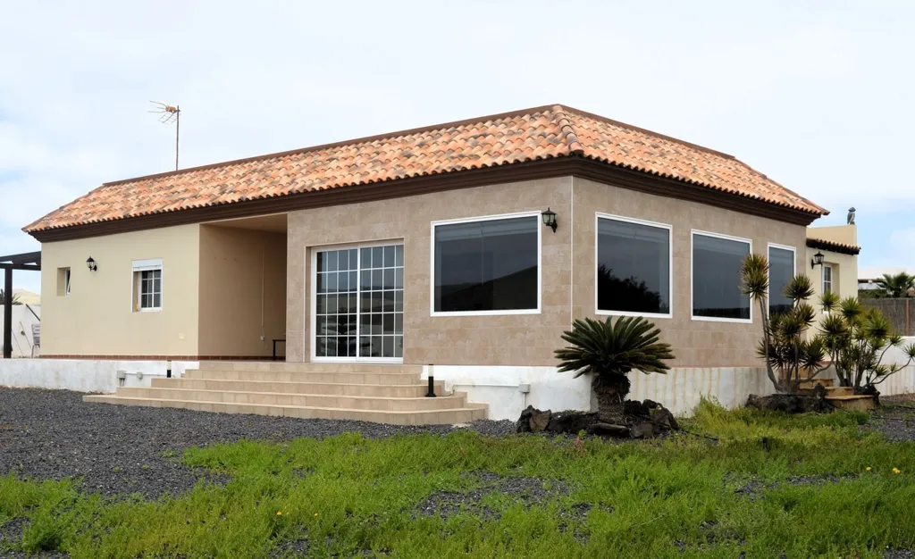 Välivaade - Independent Chalet with Pool in La Oliva