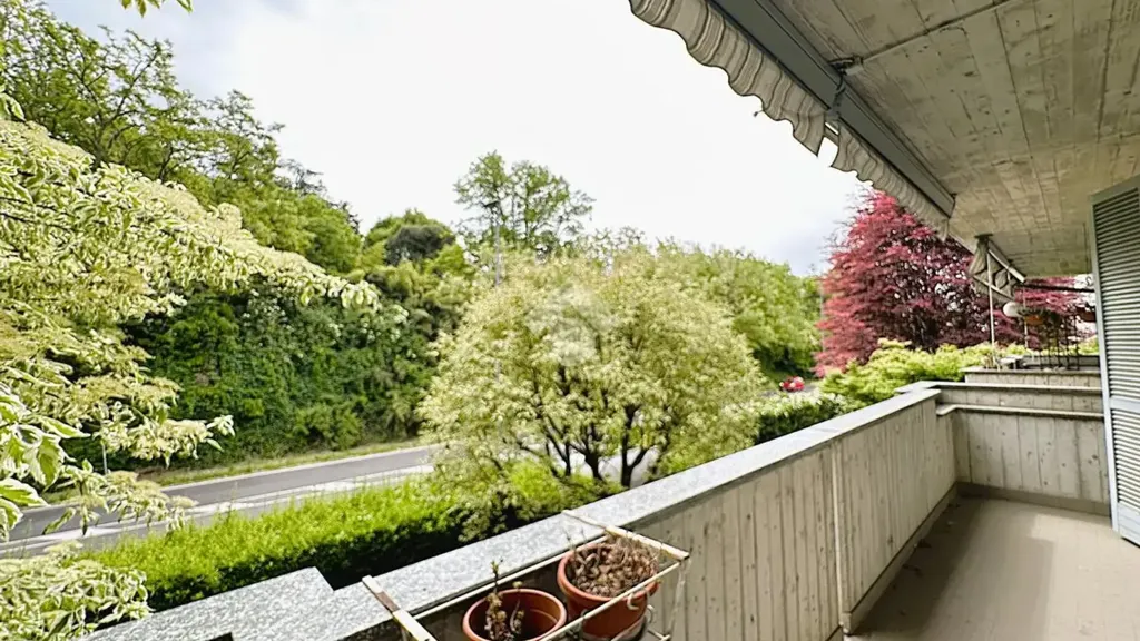 Balcon - Spacious Apartment with Balcony in Vimercate