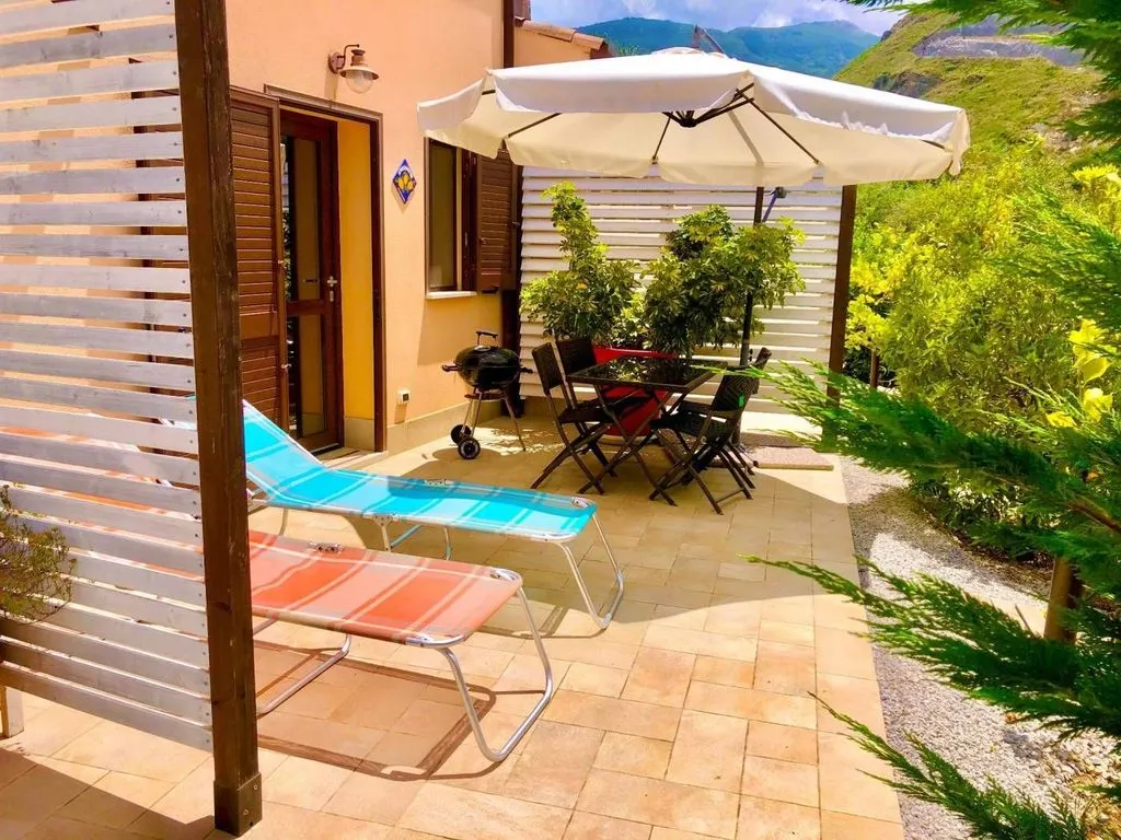 Terrass - Agriturismo with Pool in Cefalù