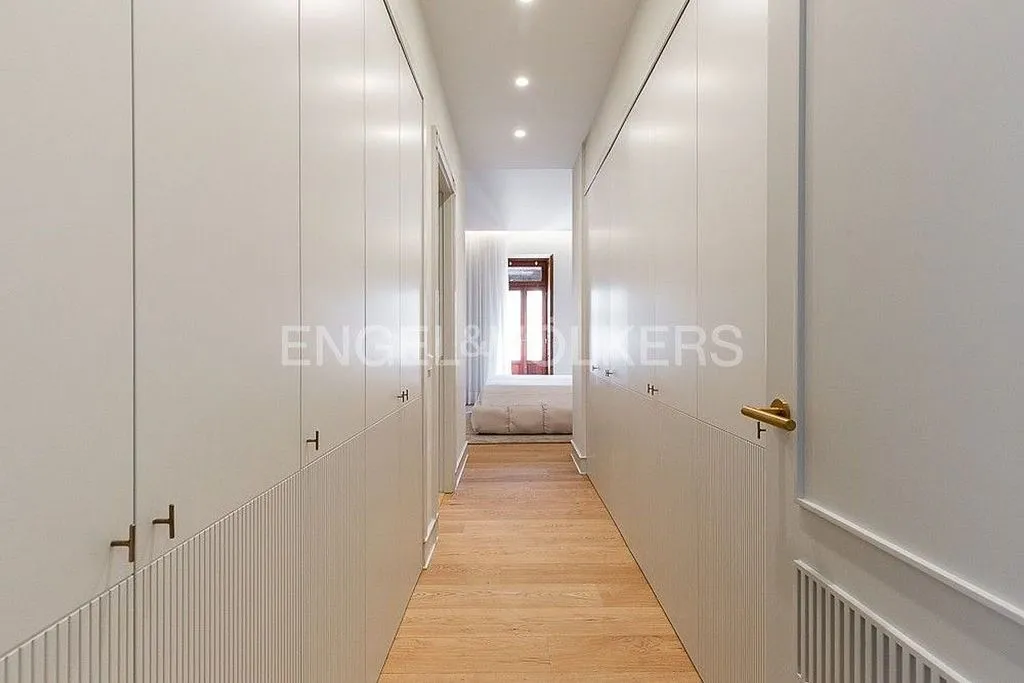 Toad - Renovated Penthouse with Terraza in La Seu