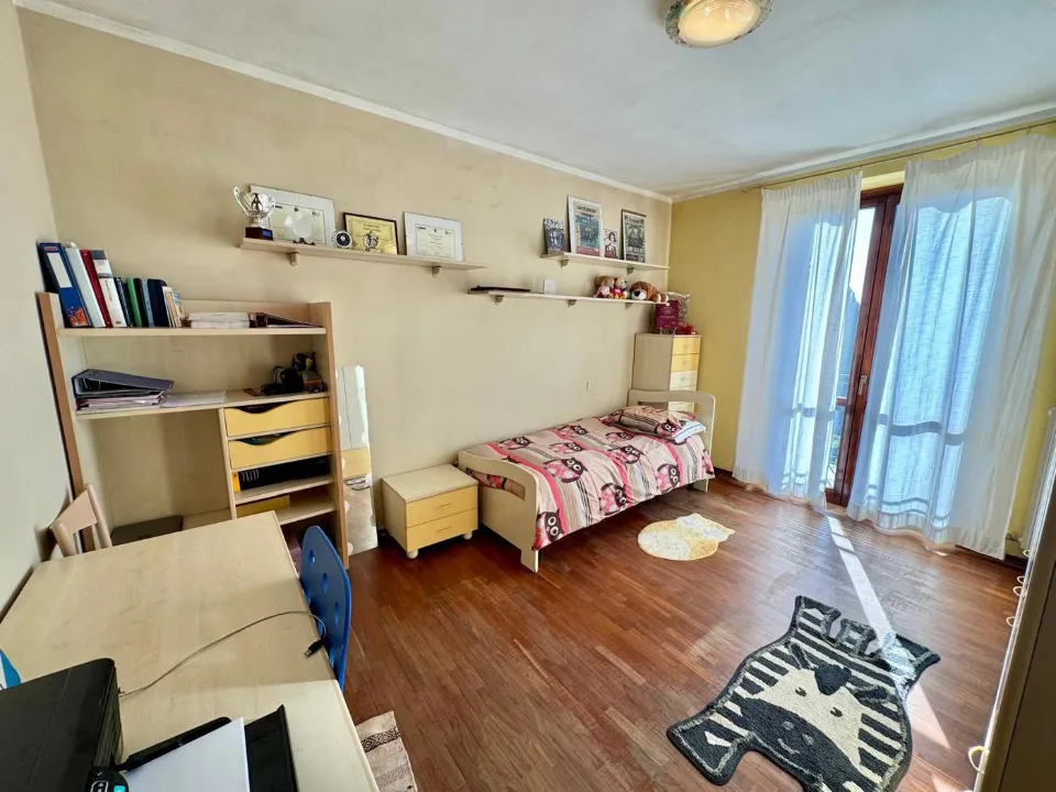 Magamistoad - Three-sided Villa with Garden in Mortara