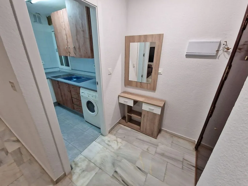 Esik - 1-Bedroom Flat with Pool in Gójar