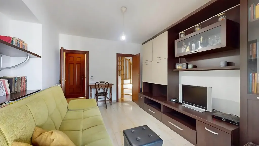 Séjour - Historic Townhouse with Two Entrances in Assisi