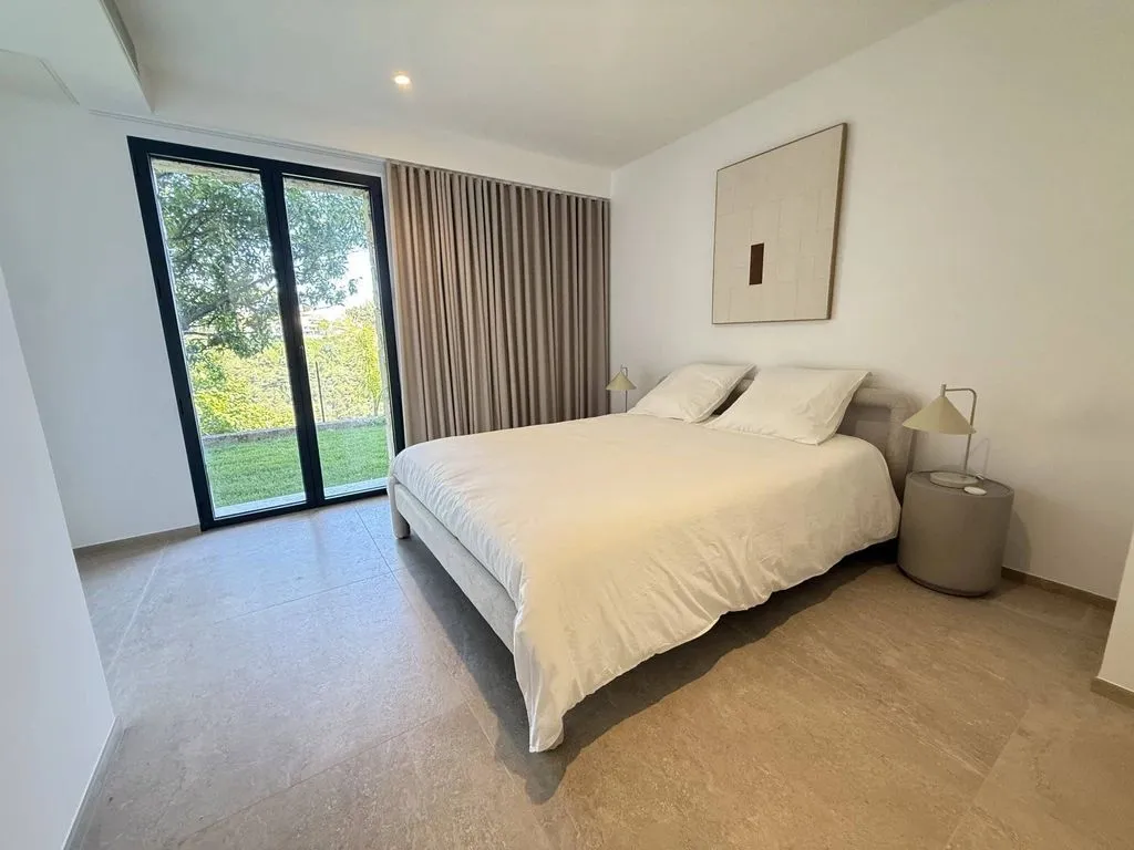 Magamistoad - Contemporary Villa with Infinity Pool in Roquebrune-Cap-Martin