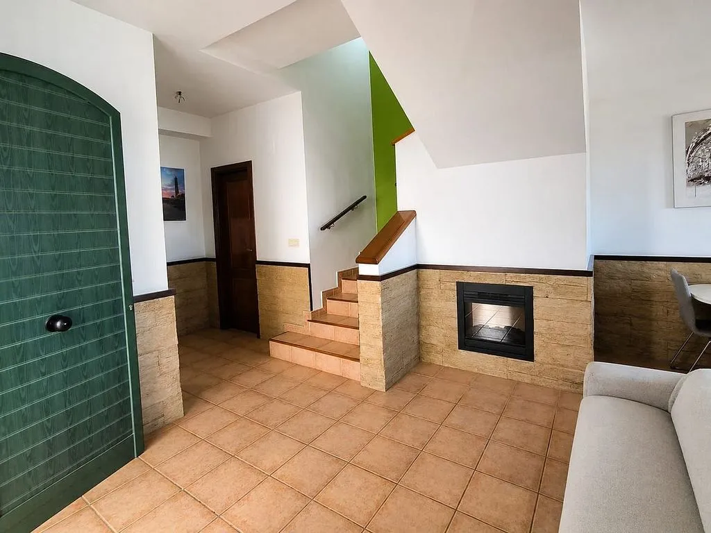 hallway_entrance