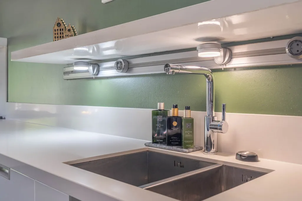 Kitchen - Detached House with Private Garden in Yerseke