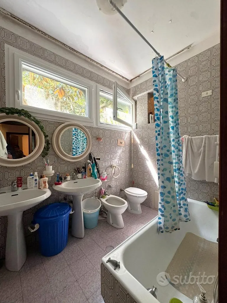 Salles de bain - Apartment with Garden and Garage in Vazzieri