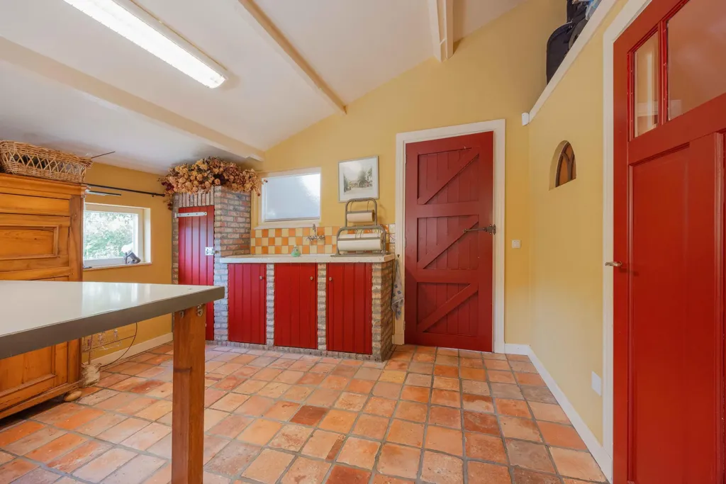 Cuisine - Characterful Farmhouse with Pool in America