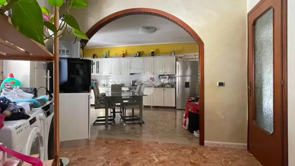 Cuisine - Apartment with Balcony in Benevento