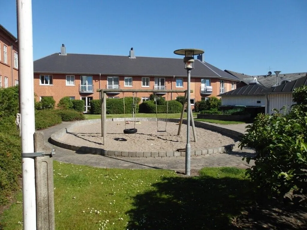Giardino - 3-Bedroom Flat with Harbour View in Glyngøre