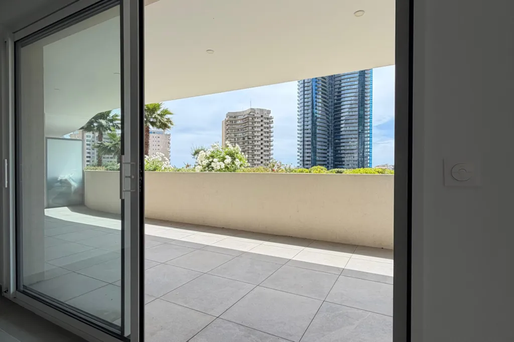 Rõdu - Modern Apartment with Sea View in Beausoleil