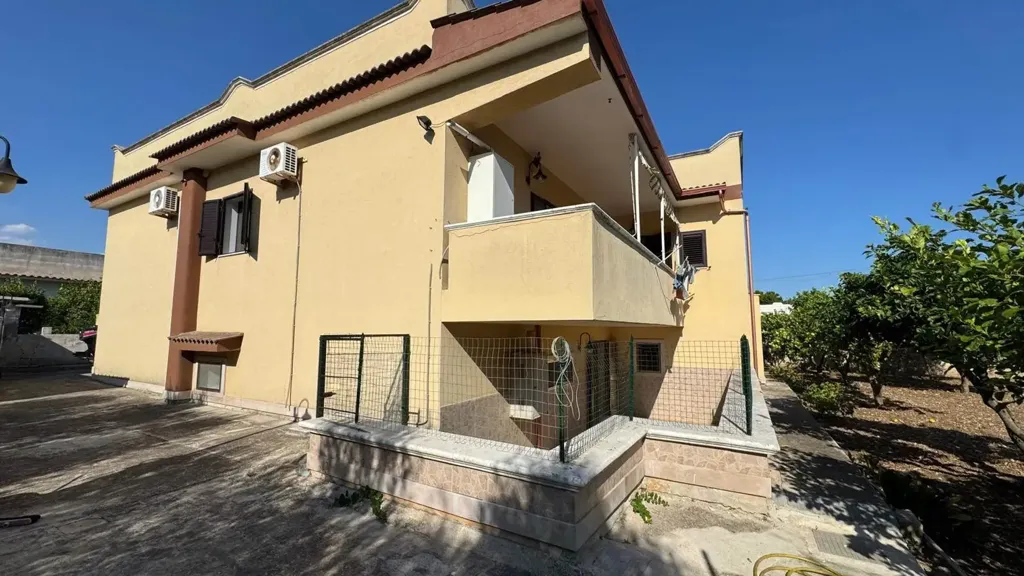 Välivaade - Villa with Private Apartment in Talsano, Taranto