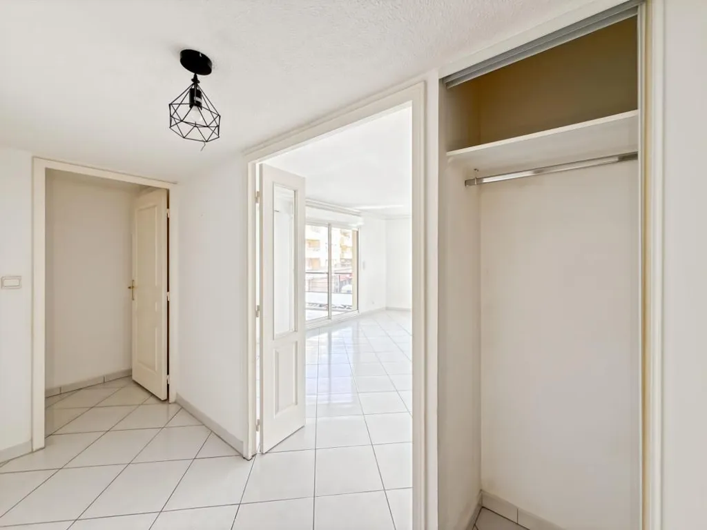 Pièces - Appartement T3 avec Parking au Centre de Saint-Raphaël