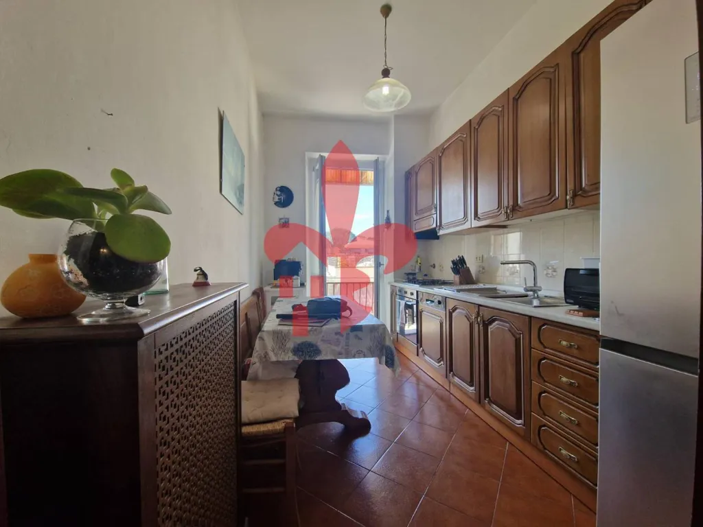 Cuisine - 5-Room Apartment with Balcony in Florence