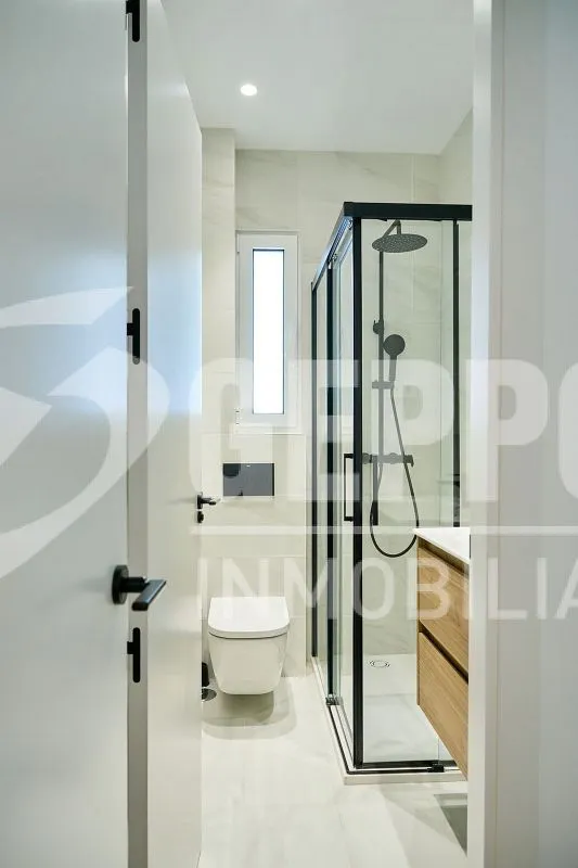Vannitoad - Modern Flat with Lift in Calle Goya, Madrid