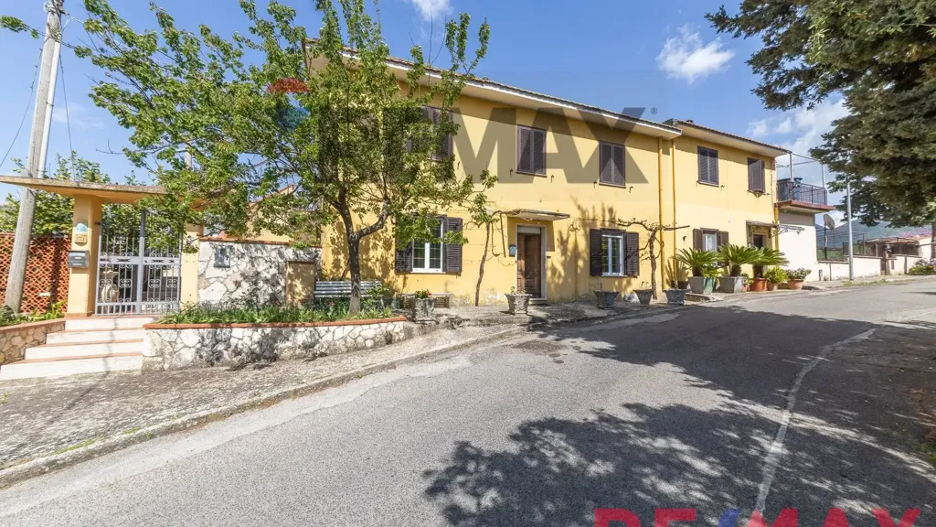 Extérieur - Apartment with 50m² Cellar in Sonnino