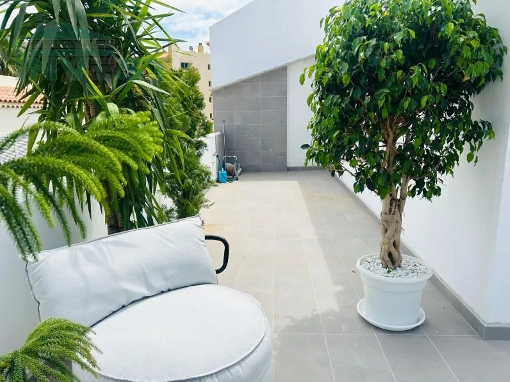 Terrass - Luxury Villa with Beach Access in Adeje