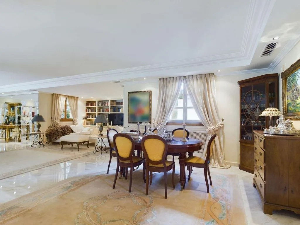 Salle à manger - Luxury Villa with Pool in Nueva Andalucia