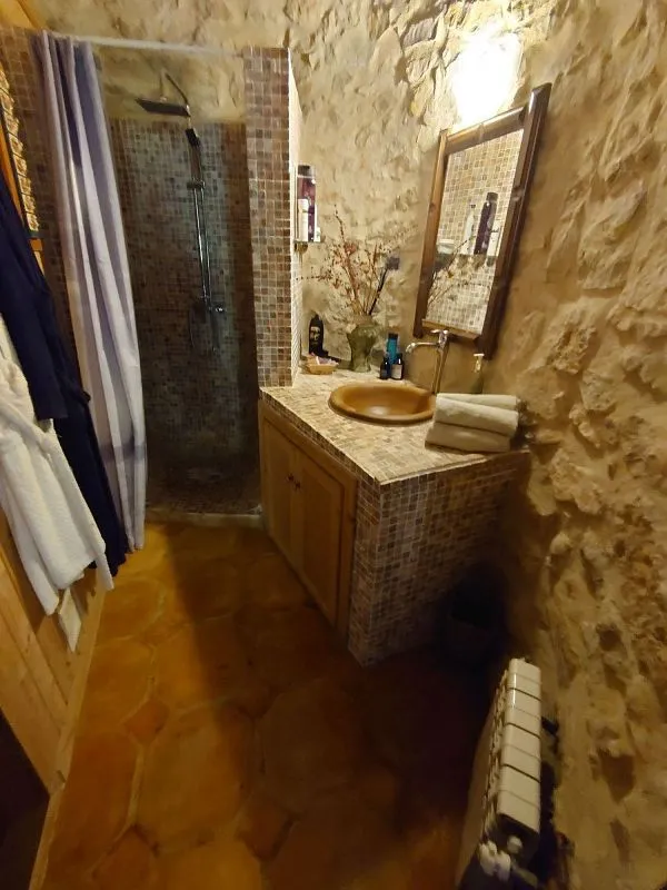 Vannitoad - Rustic Chalet with Pool in Relleu