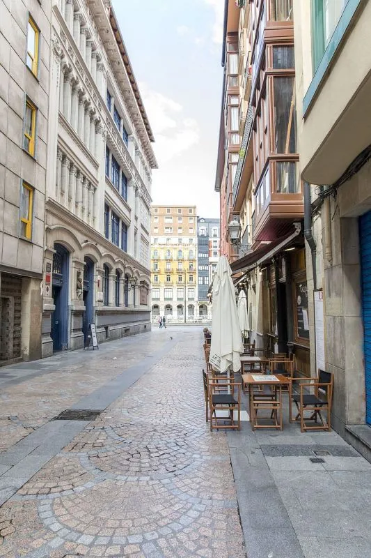 Reformed Flat with Balcony in Bilbao's Old Town