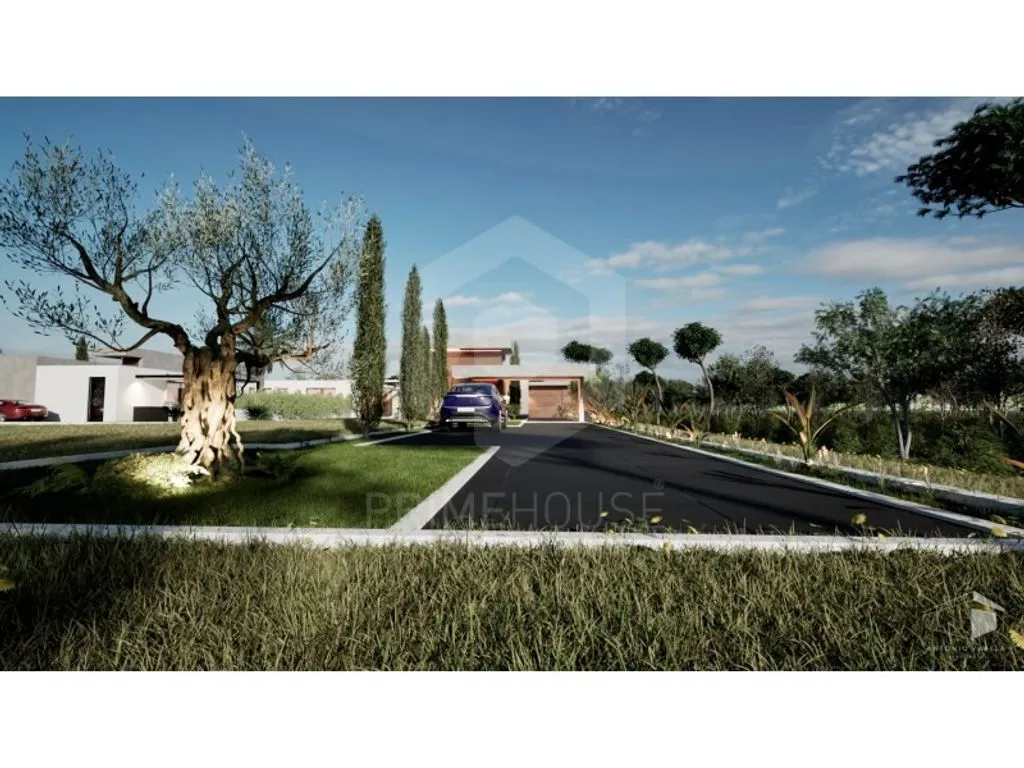 Modern Villa with Heated Pool in Azeitao