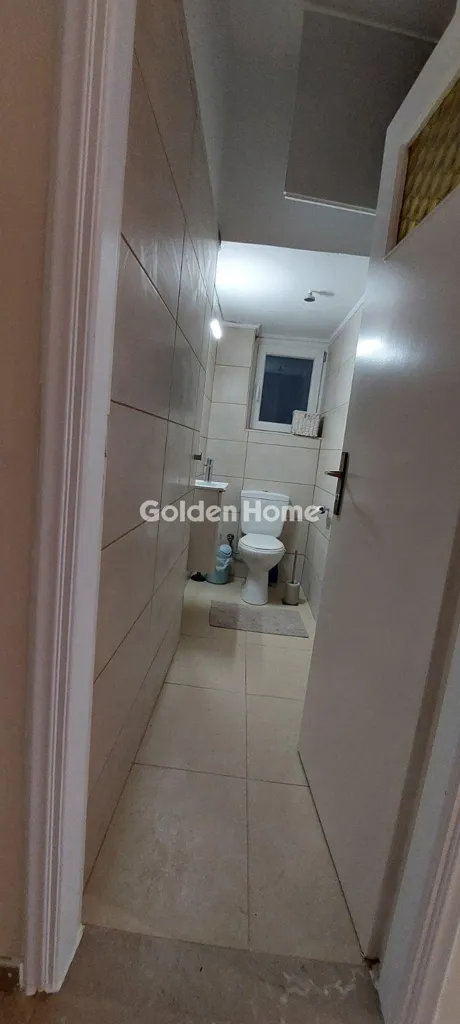 Esik - Bright Apartment with Balconies in Pagkrati