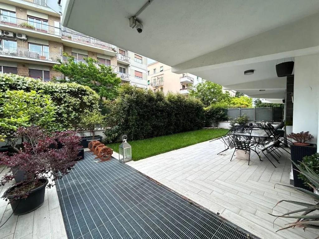 Terrasse - Luxury Flat with Private Garden in Monteverde, Rome