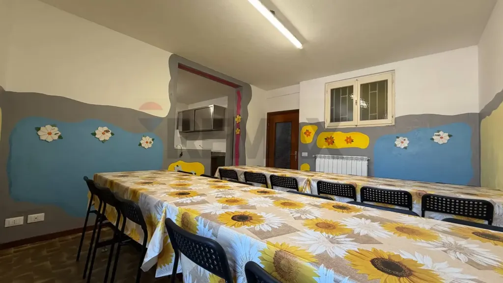 Söögituba - Rearranged Terraced House in Serina