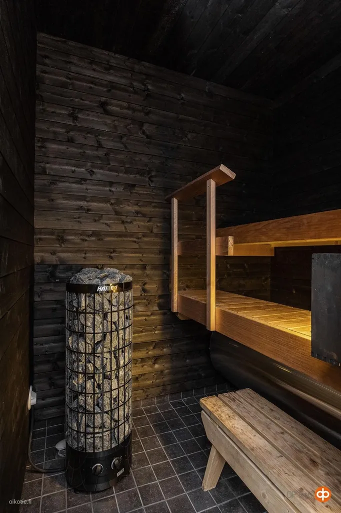 Toad - Renovated Triangular House with Sauna in Salo