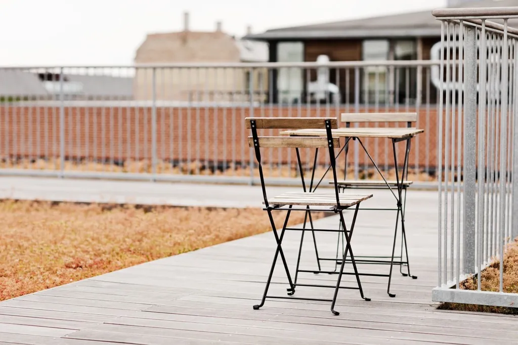 Terrass - Studio for Students with Rooftop Terrace in Provstehuset
