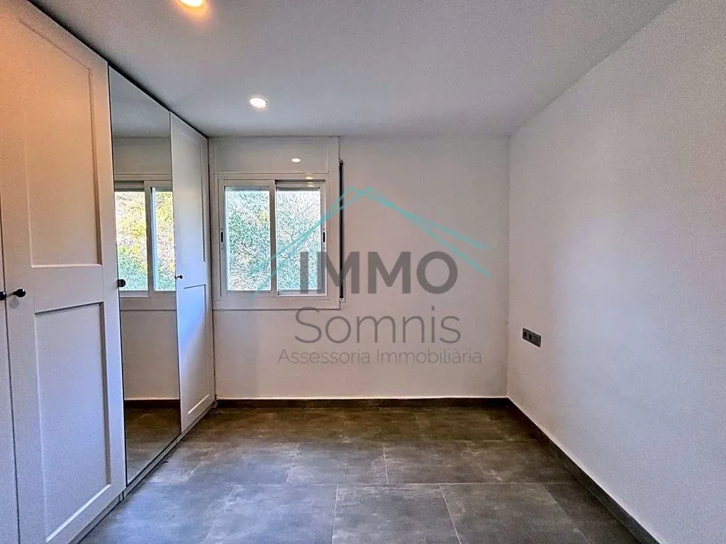 Pièces - Renovated Villa with Views in Roses