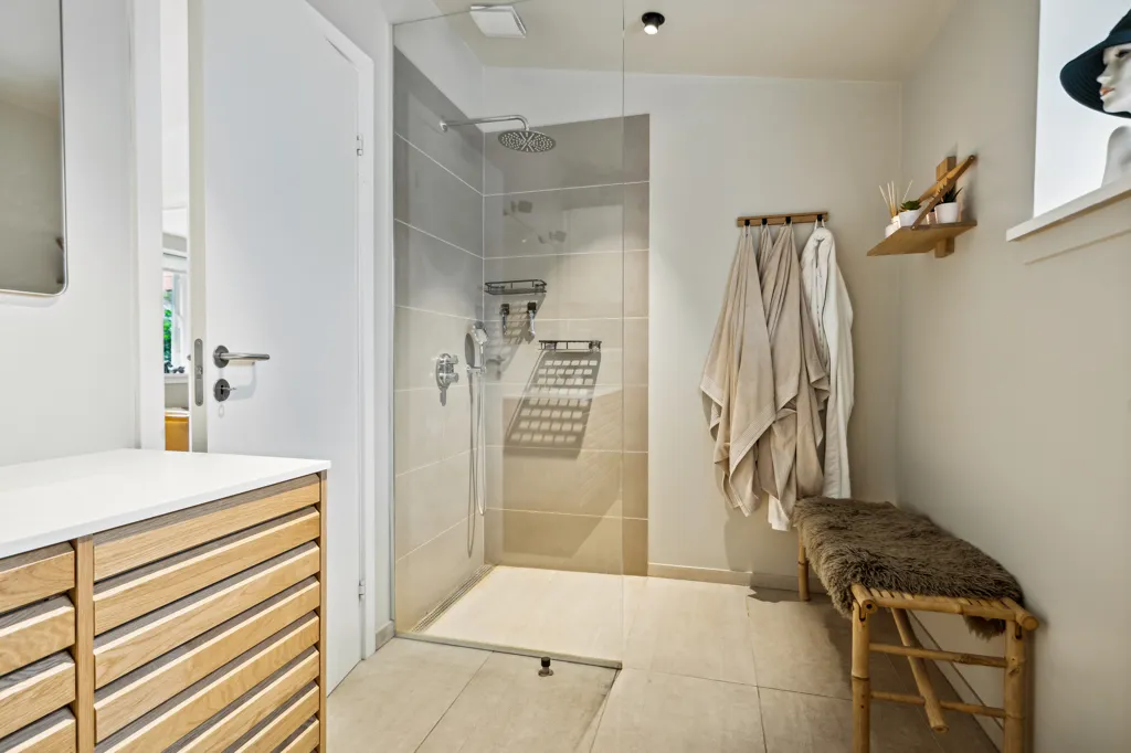 Salles de bain - Renovated Villa with Garden in Odense S