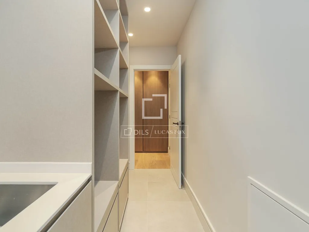 Entrée - Renovated Apartment with City Views in Eixample