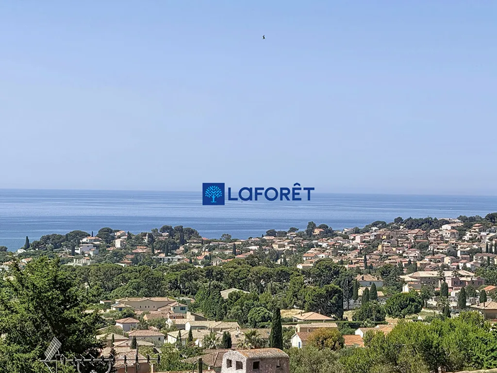 Villa avec Vue Mer et Piscine à Carqueiranne