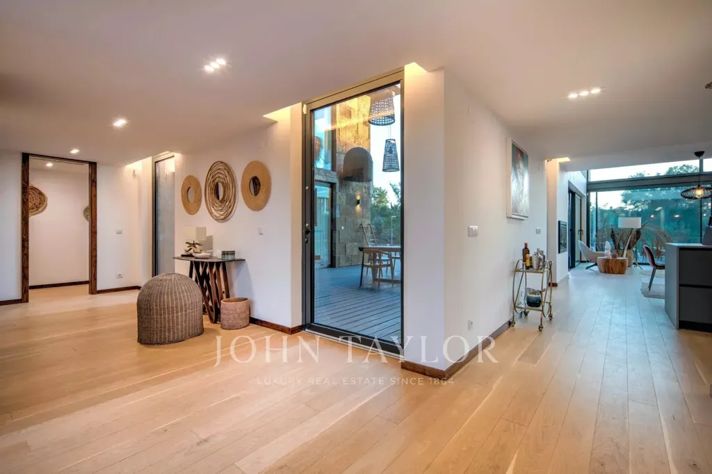 Hallway - Modern Villa with Sea View in Troia Resort