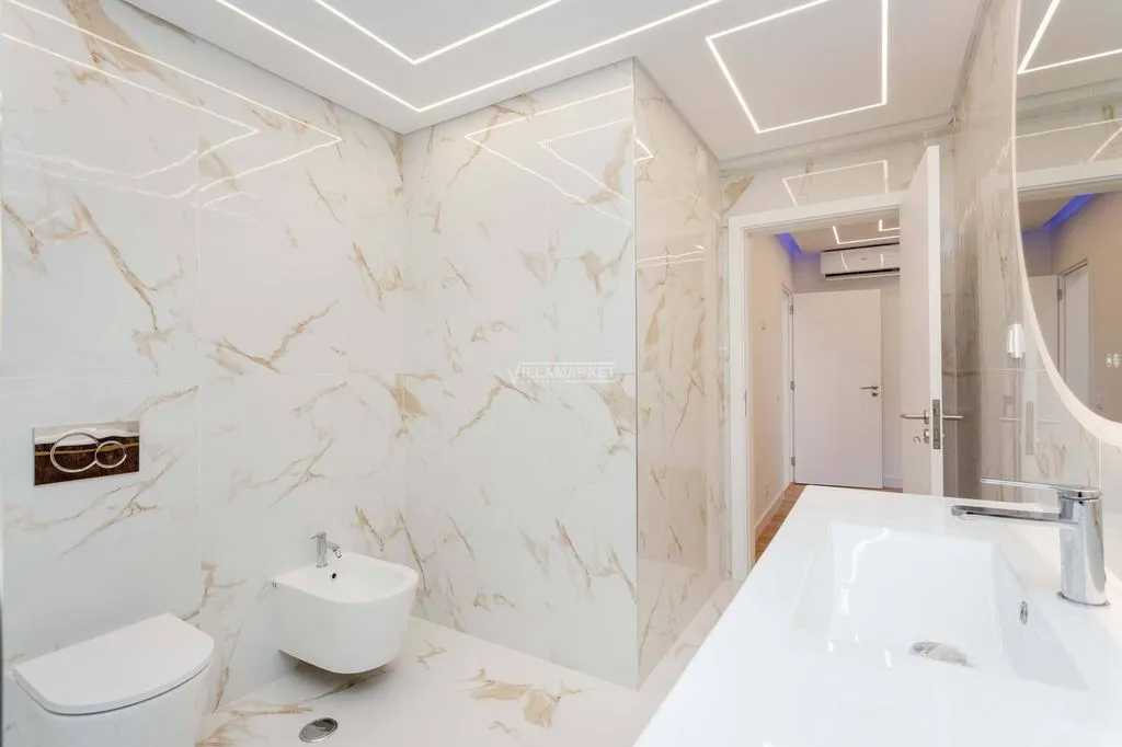 Vannitoad - Refurbished Sea View Flat in Quarteira