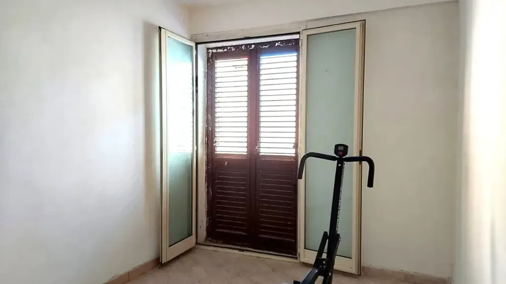 Pièces - Trilocale with Sea Access in Fiumicino
