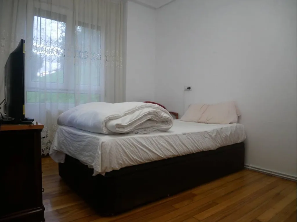 Magamistoad - Bright Flat with Balcony in Kalero