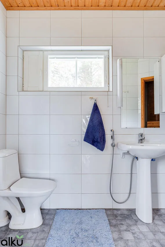 Salles de bain - Cottage with River View and Sauna in Muhos